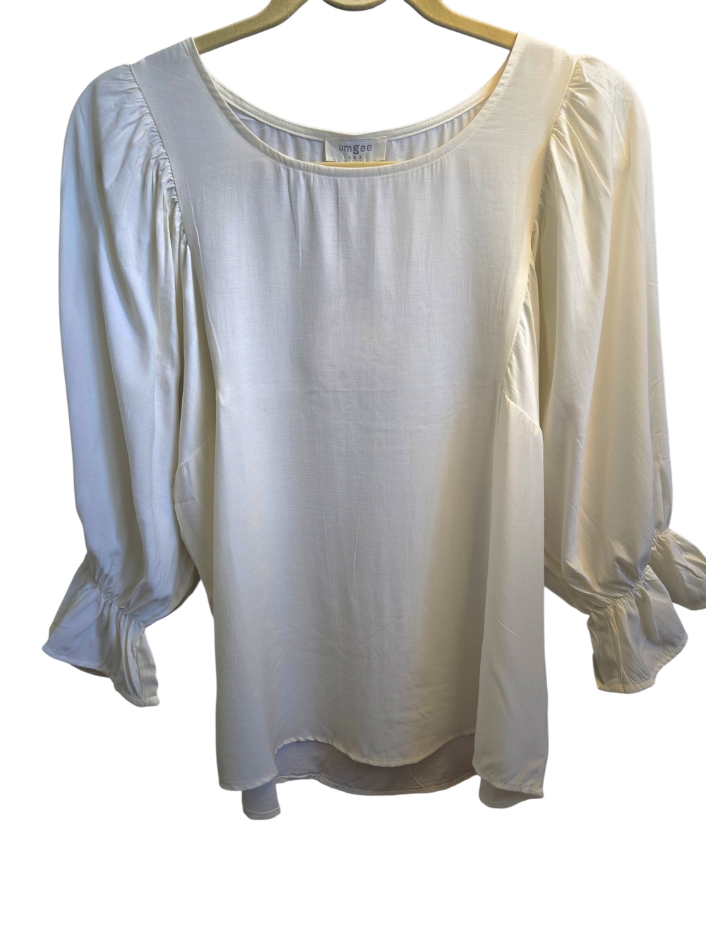 Umgee USA Cream Blouse M Puff Sleeve Boho Flowy Lightweight Top NWT Off White